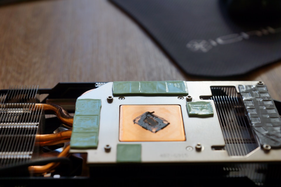 Размеры термопрокладок для видеокарт. Термопрокладки GTX 580 ASUS. RX 580 Armor термопрокладки. GTX 295 термопрокладки. Термопрокладки для GTX 970 g1.