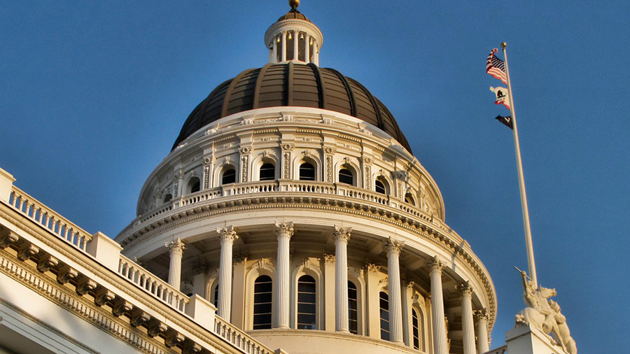 Калифорния хранения информации в блокчейне