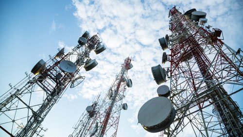 FCC США изучает блокчейн для управления дефицитными радиочастотами