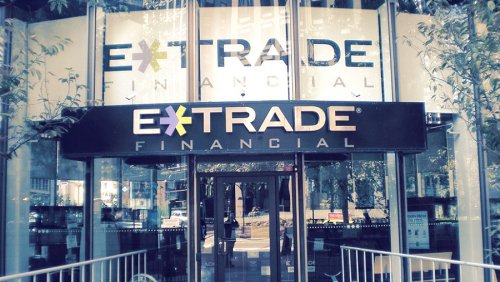 E-Trade запускает торговлю криптовалютами