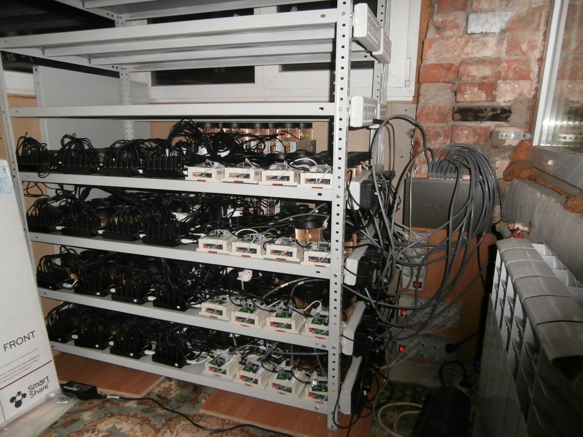 Antminer s19 hydro. Стор хранения источников питания. Стеллаж для источника питания. Системы хранения для блоков питания. E12 44th/s.