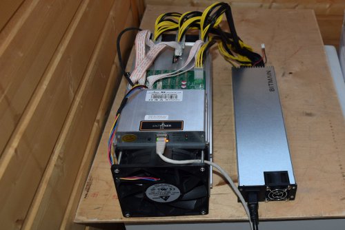 Antminer_S9_14.jpg