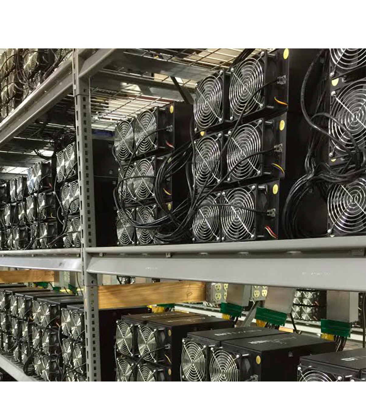 Асики в иркутске. Майнинг ферма l3+. Майнинг ферма в Иркутске. Майнинг ферма Antminer. Майнинг ферма Дата центр.