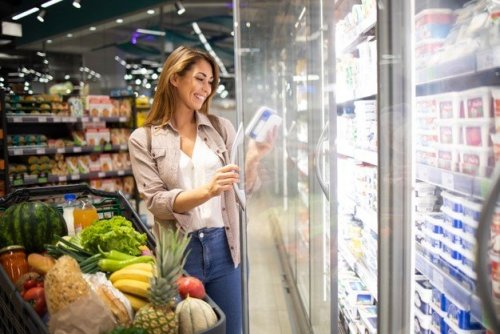 woman-opening-fridge-door-and-buying-food-in-supermarket_342744-1121.thumb.jpg.18f2d085bcfb1de1c399c32a1073dfe8.jpg