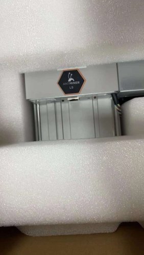 Bitmain Antminer L9 16G LTC DOGE.jpg